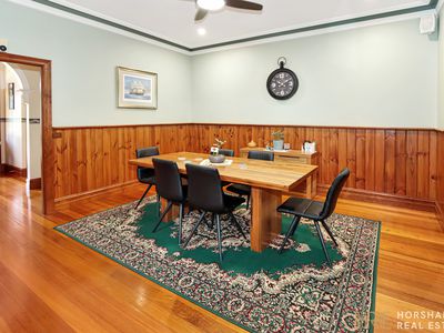 12 Farrar Avenue, Horsham