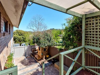 1 / 32 Valley View Drive, West Albury