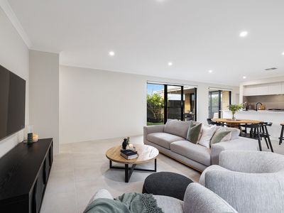 48 Halcyon Loop, Southern River