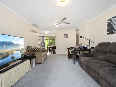 12 / 16 Hollywood Place, Oxenford
