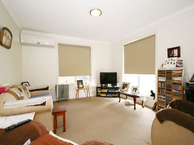10 / 9 Bowen Avenue, Gunnedah