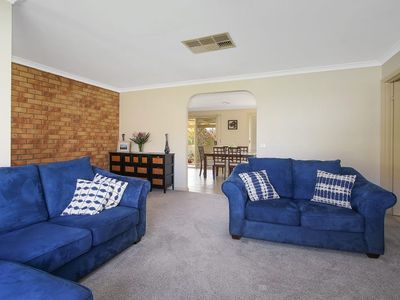 2 Medinah Ct, West Wodonga