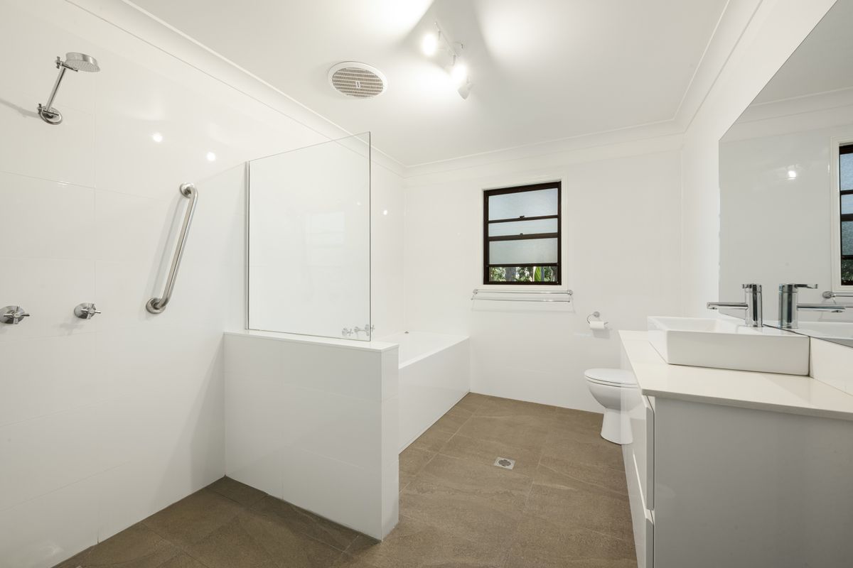 1 / 340 The Ridgeway, Lisarow