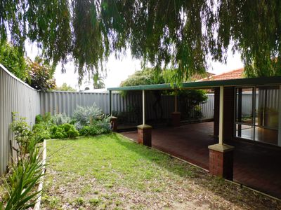 6 Abbotswood Drive, Landsdale