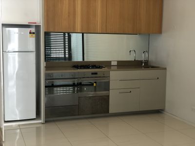 607.1 / 3 Park Lane, Chippendale