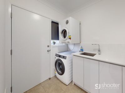 10 Fjord Court, Dubbo