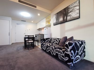 6404 / 568 Collins Street, Melbourne