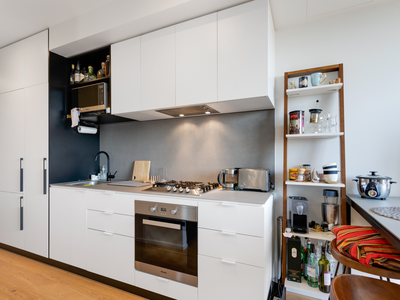 302 / 28 Riddell Parade, Elsternwick