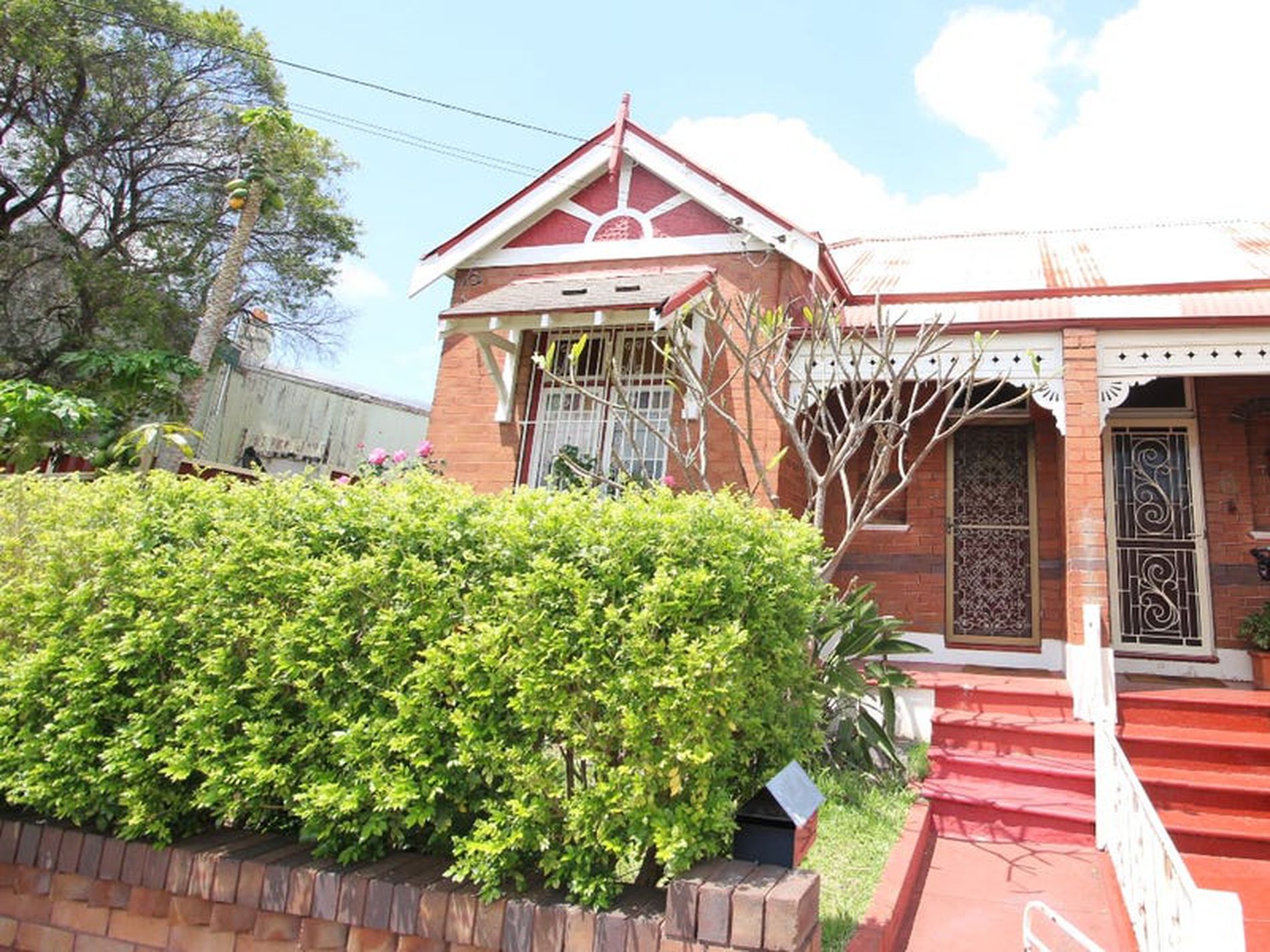 4 Robert Street, Canterbury Pacific City Real Estate