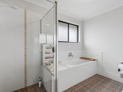 9 & 9A Hastings Parade, Sussex Inlet