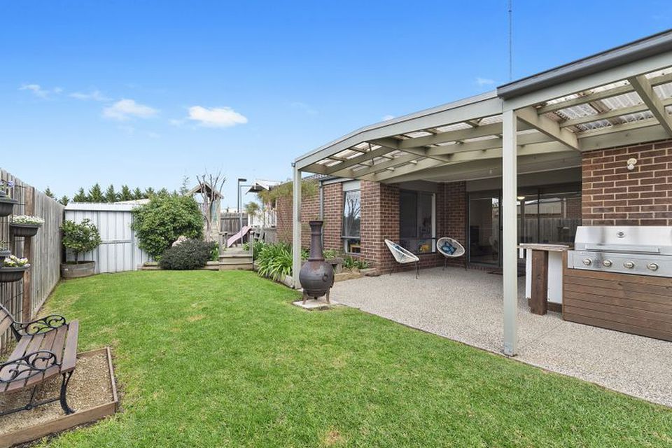 8 Krisanway Dr, Marshall