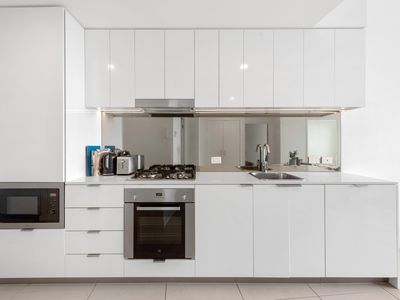 21004 / 37 Kyabra Street, Newstead