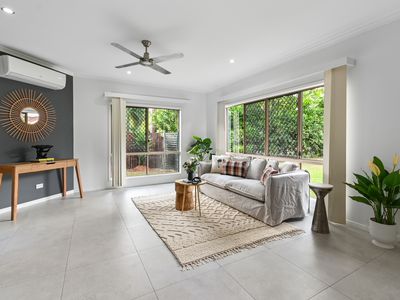 6 East Parkridge, Brinsmead