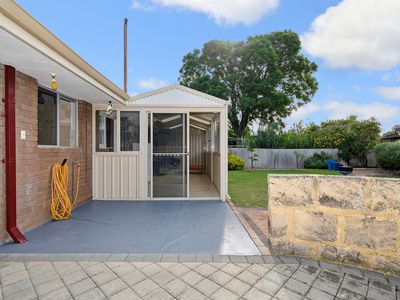 28 Lowanna Way, Armadale