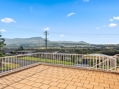 33 Tait Avenue, Kanahooka