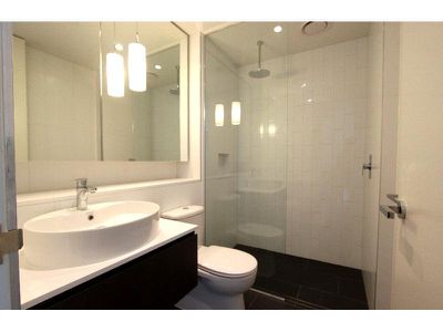 1013N / 227 Toorak Road, South Yarra