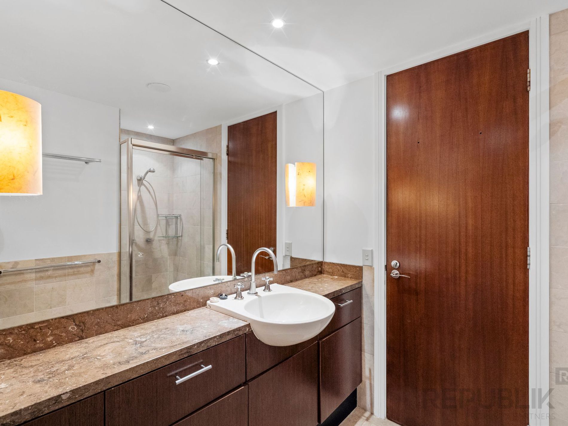 4 / 600 GLADES DRIVE, Robina