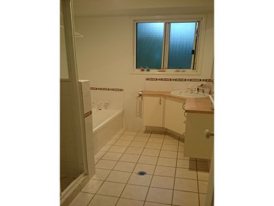 L2 Meagan , Maleny
