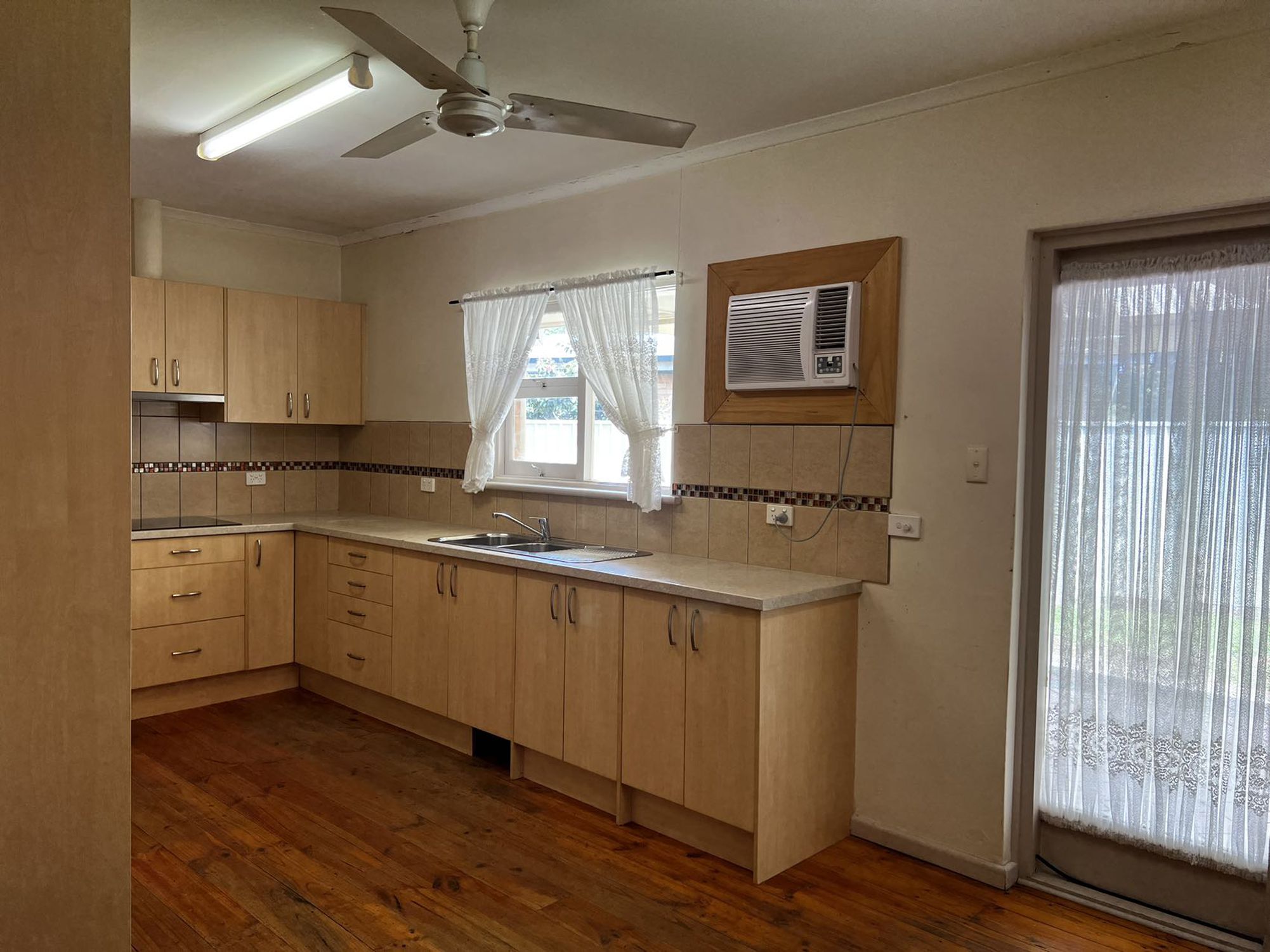 21 Clyde Street, Modbury