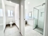 78 Redcomb Drive, Park Ridge