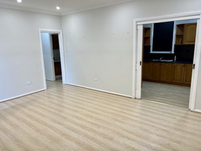 8 Grainger Avenue, Mount Pritchard