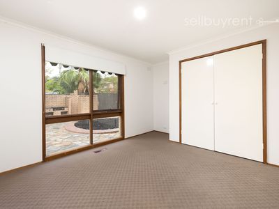 318 TRACY STREET , Lavington