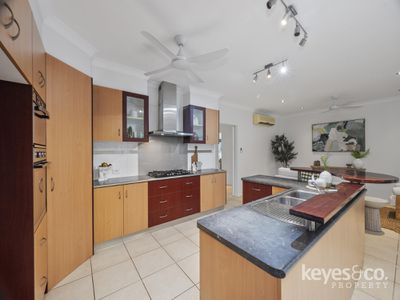 21-23 Warbler Crescent, Douglas