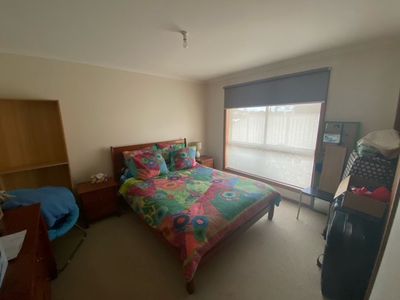 1 / 112 Tower Road, Werribee