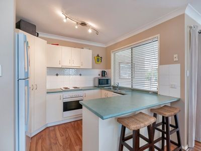 18 Colonial Court, Raceview