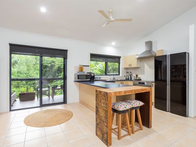 3 / 6 Border Drive, Cannonvale