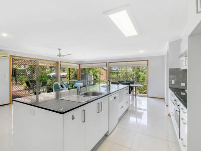 16 Gosford Court, Rochedale South