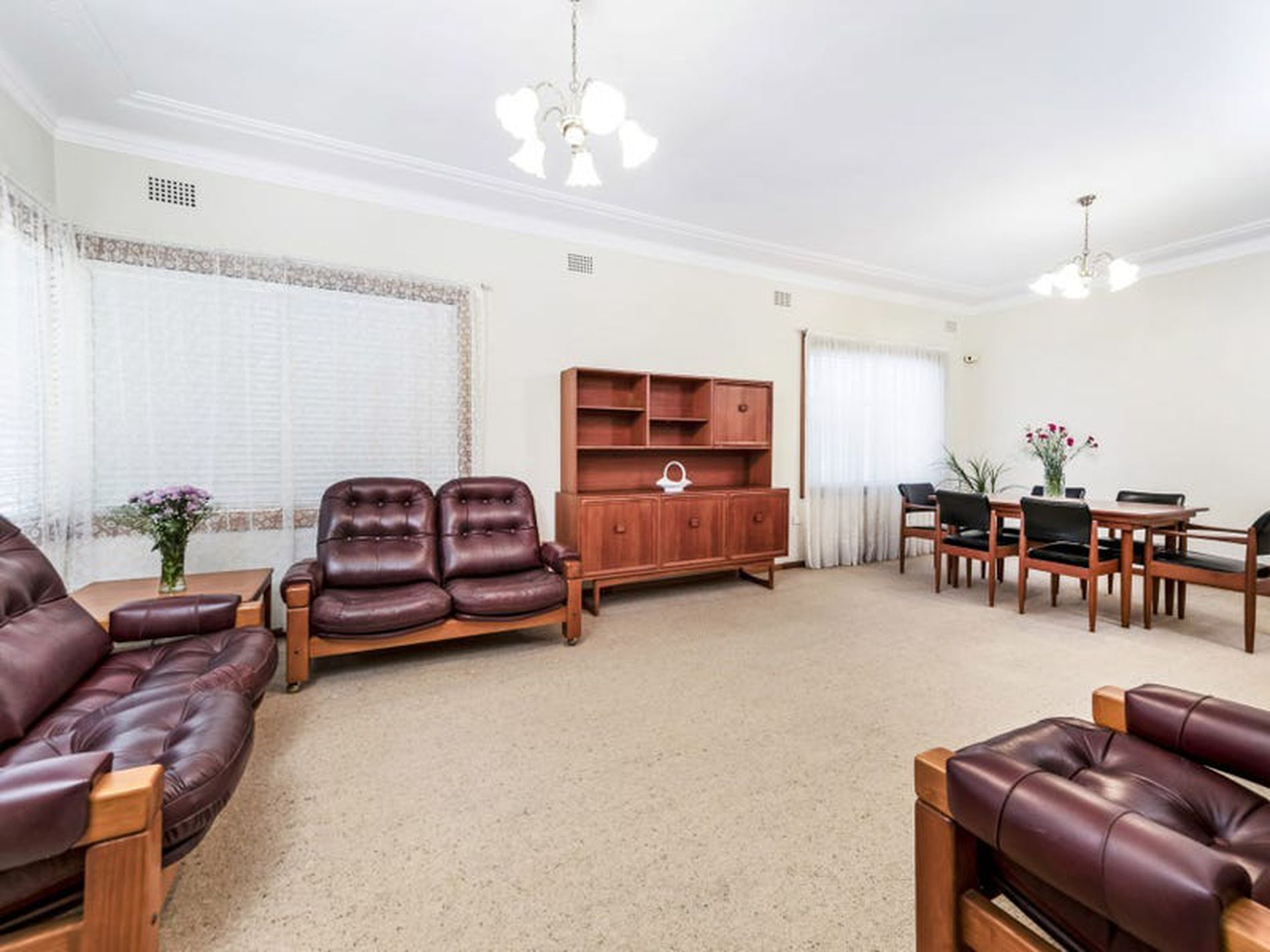34 Alkoomie Street, Beverly Hills