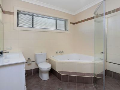 11 Bingara Crescent, Bella Vista