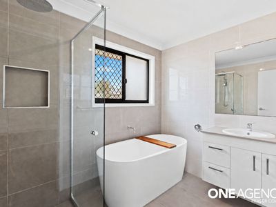 2 Braun Court, Urangan