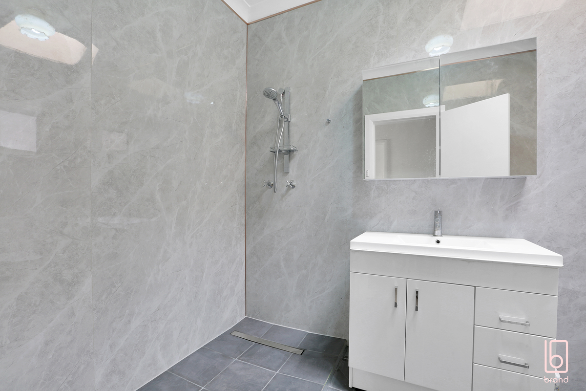 1 / 115 Main Road, Toukley