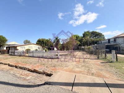 21 Park  , Charters Towers City