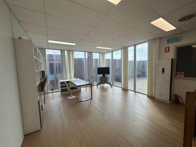 Office 7 / 21 Westside Drive, Laverton North