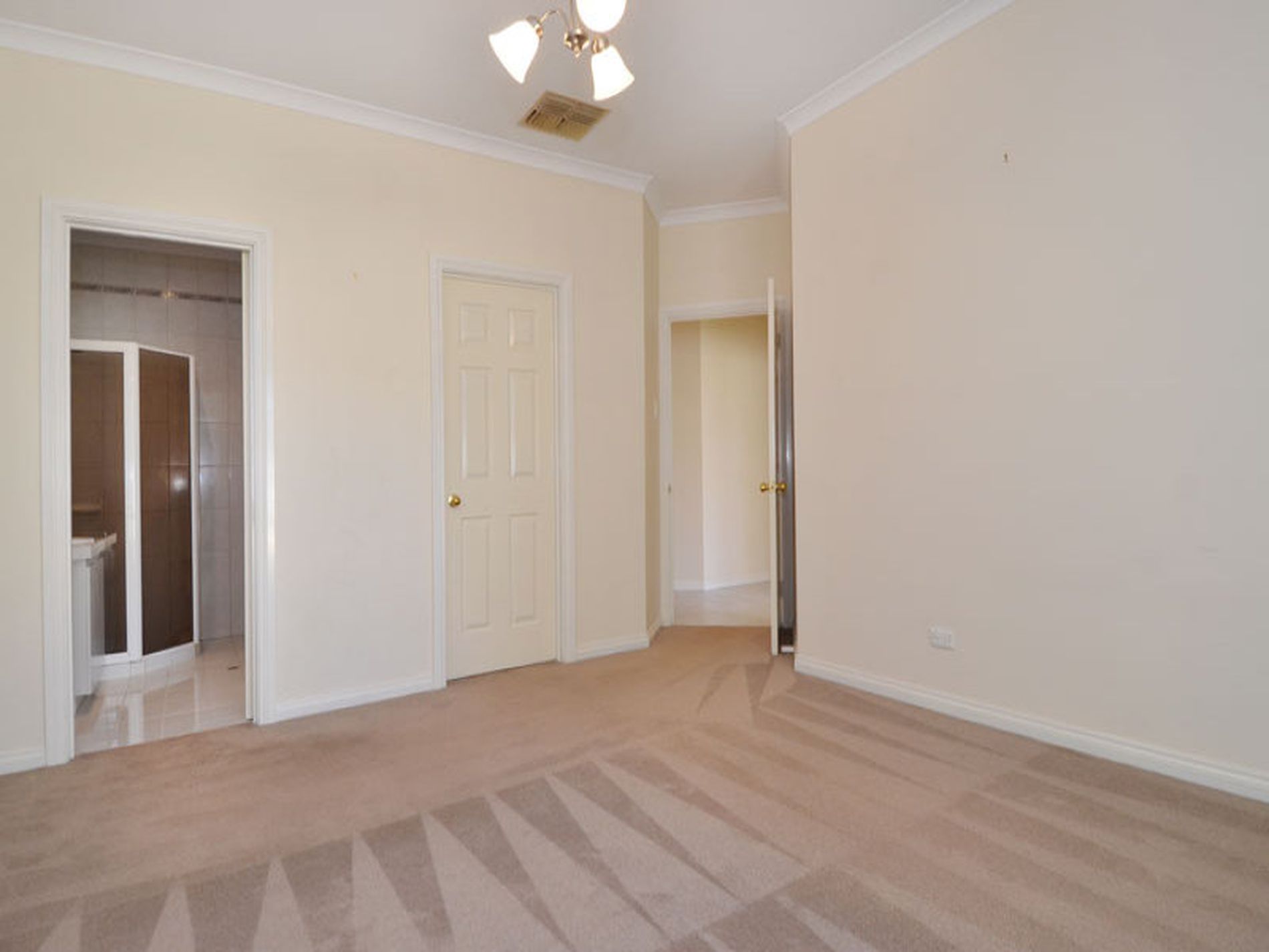 6 Kunanalling Avenue, Kalgoorlie