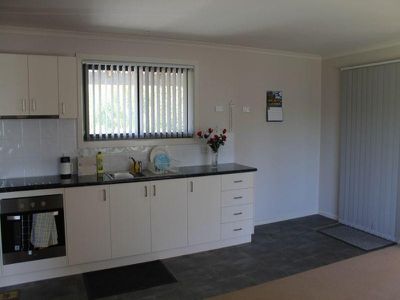 1916 Midland Highway, Corop