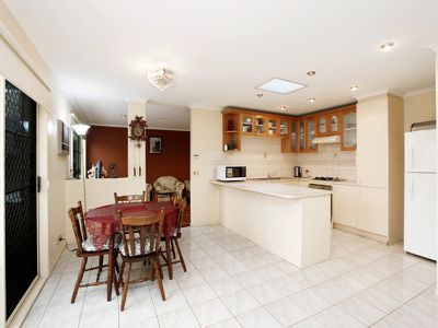 1 Kent Mews, Cranbourne North