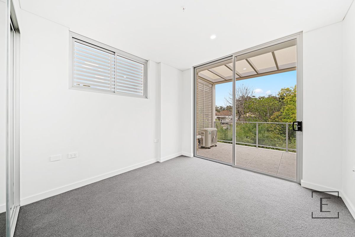 204 / 28 COURALLIE AVENUE, Homebush West