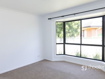 10 Tulloch Place, Dubbo