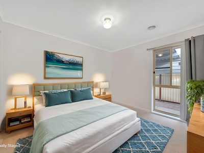 1 / 8 Hayes Road, Hampton Park