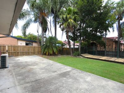 8 Donna Avenue, Rochedale South