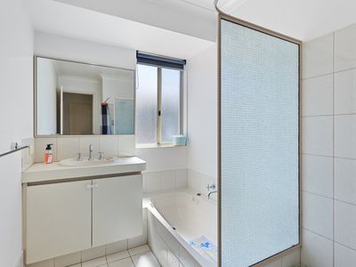 32 Hardy Road, Ashfield