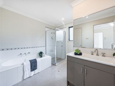 9 / 6 Montel Place, Acacia Gardens