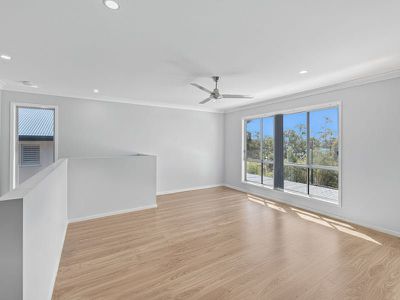 24 Magnetic Way, Springfield Lakes