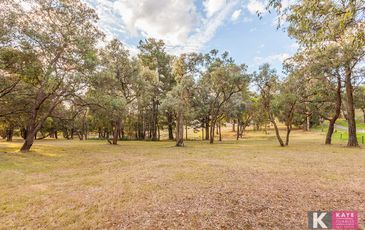 21 Sugarloaf Road, Beaconsfield Upper