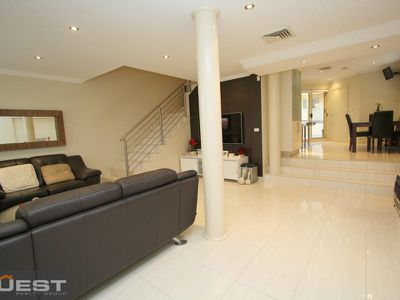 6 Merlen Crescent, Yagoona