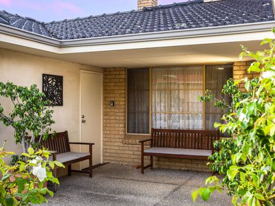 5 Mauldon Mews, Winthrop